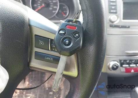 2014 Subaru Legacy 2.5I Premium z USA, uszkodzony, nr VIN 4S3BMBC65E3029556